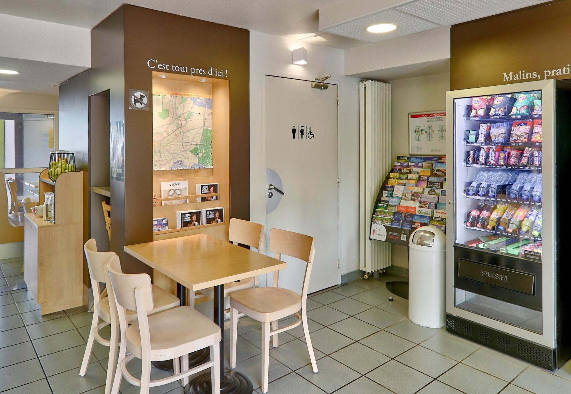 B&B Hotel Clermont-Ferrand Le Brezet Aeroport Экстерьер фото